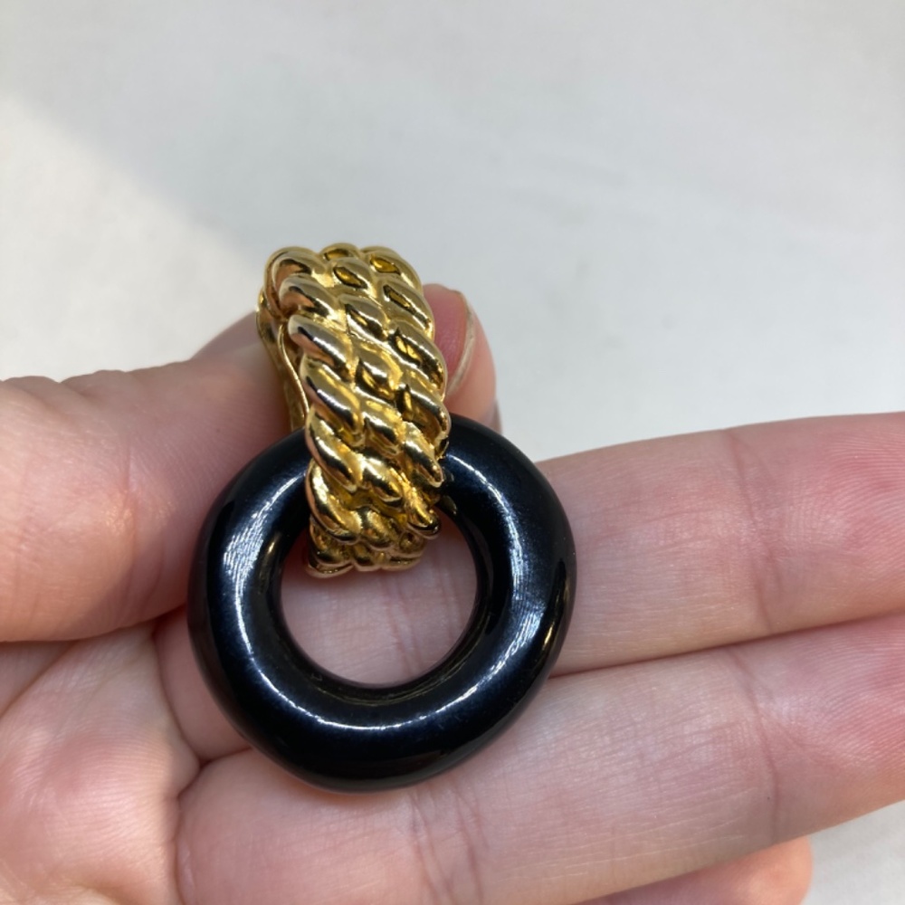 Vintage 1980's Clip-On Earrings | NLH Nat Landau